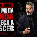 Capa de artigo em formato 16:9 com Paul & Jack em destaque à direita, usando traje preto e microfone, em postura de palco. À esquerda, aparece o título “Este é o lugar onde muita venda começa a nascer”, com estética grunge, fundo escuro, elementos visuais de funil comercial, follow-up e fechamento de vendas.