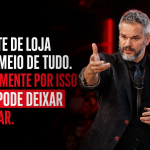 Paul em palestra sobre liderança no varejo, ao lado do título “O gerente de loja está no meio de tudo. E é justamente por isso que ele pode deixar de liderar.”