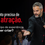 Paul em palestra para público corporativo, com o título “Seu evento precisa de uma atração. Mas que tipo de experiência você quer criar?”.